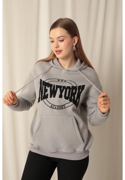 Üç İplik Newyork Nakışlı Kadın Koyu Gri Sweat